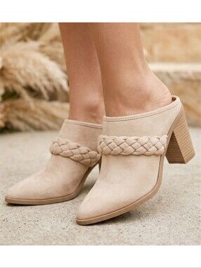 Universal Thread Avis Mule Heels Taupe Size 11